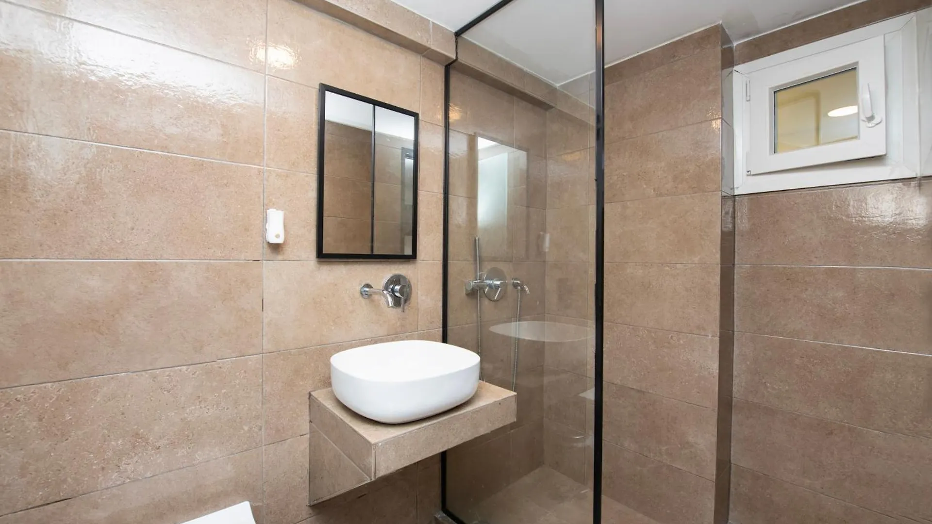 Christy Studios Platísz Jalósz Apartman